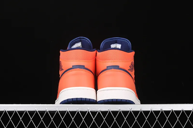 All categories Air Jordan Jordan series basketball shoes Air Jordan 1 Mid Air Jordan 1 Mid AJ1 Joe 1 Zhongbang blue and orange basketball shoes CD7240-801